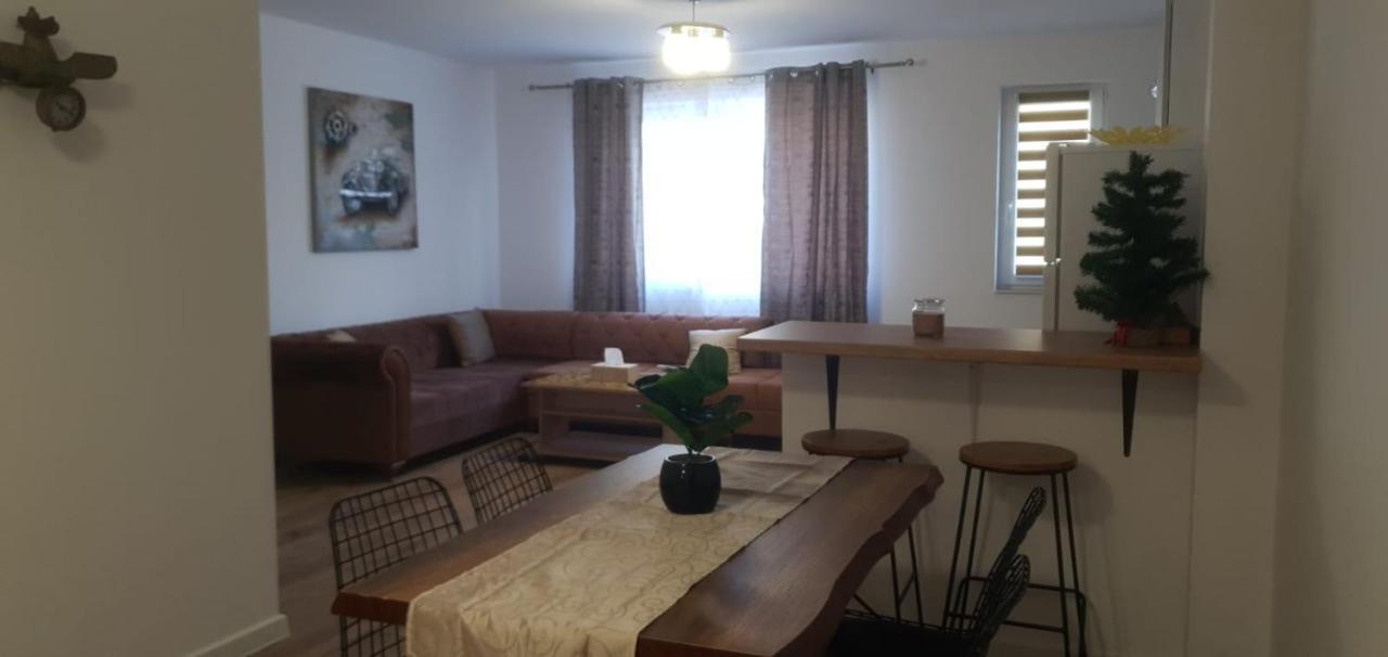 Viv Apartments 210 Floreşti Buitenkant foto
